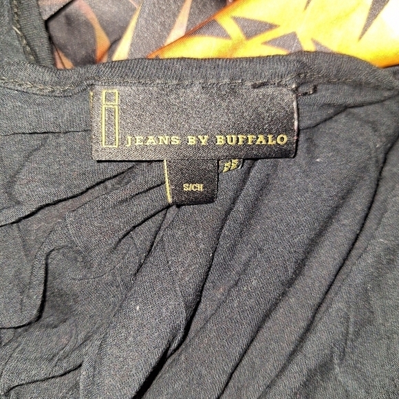I Jeans by Buffalo small blouse - Picture 3 of 7